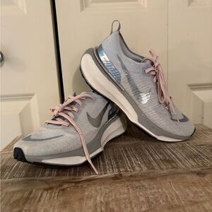 Nike ZoomX invincible 3 Photon Dust Color Way Running Shoes